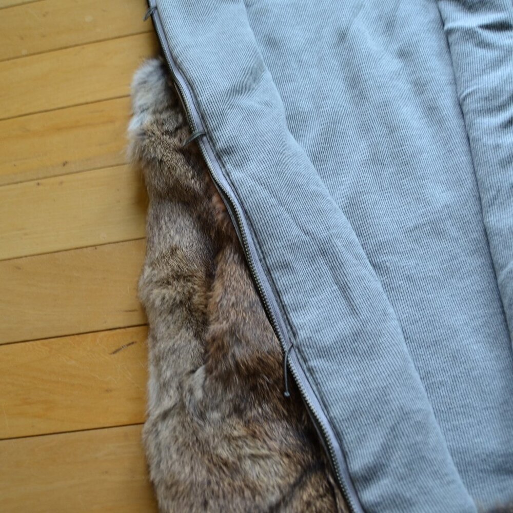 LaRok Luxe Rabbit Fur Sweater Vest Fits S / M - Picture 10 of 16